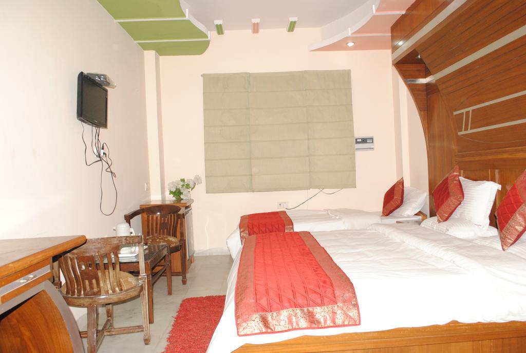 De Gold 3* New Delhi